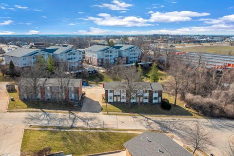 1448 Dartmouth Drive St Charles MO 63303
