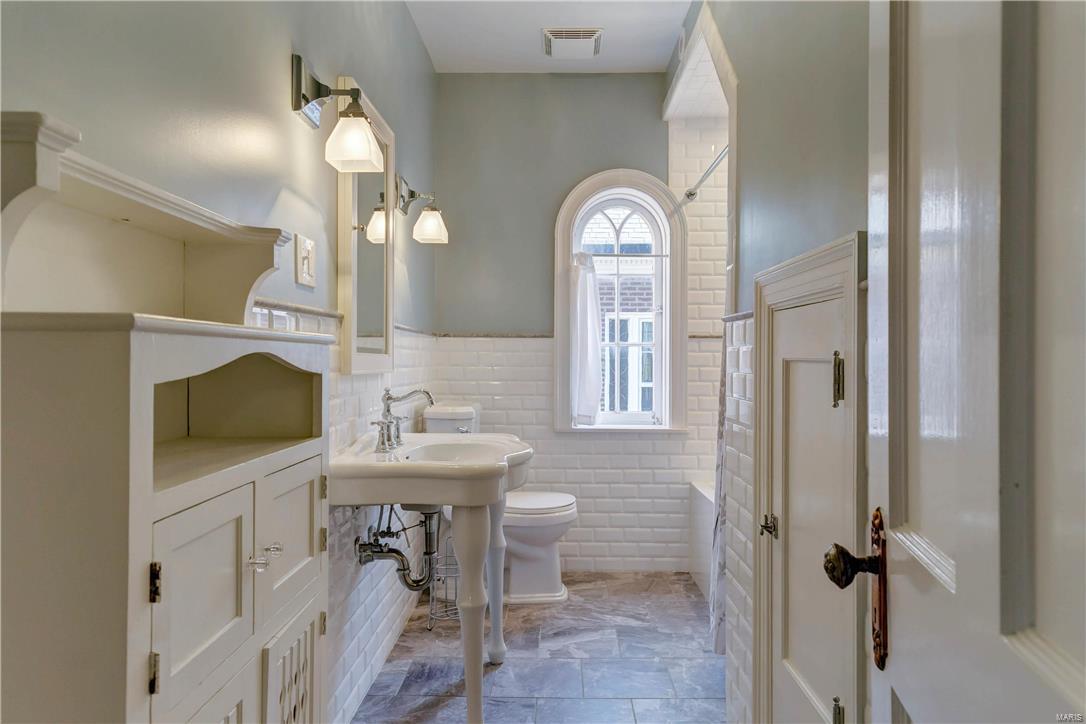 Hillcrest - Residential