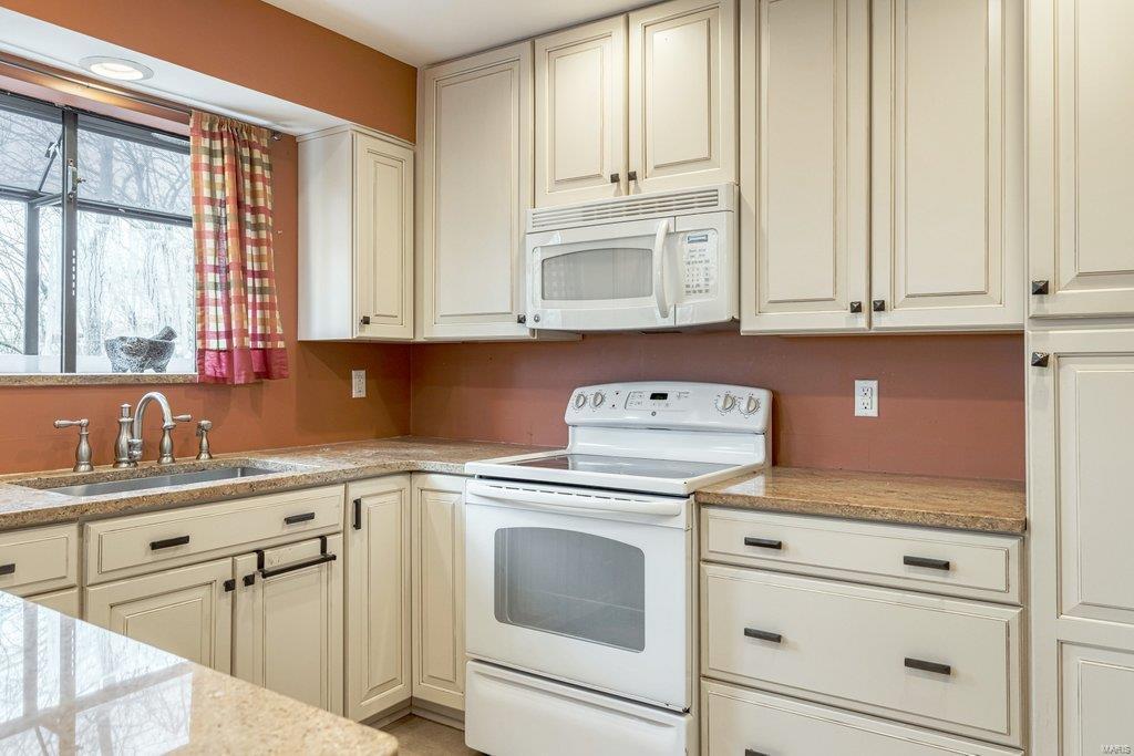 Briar Hill Farm II Condo - Residential