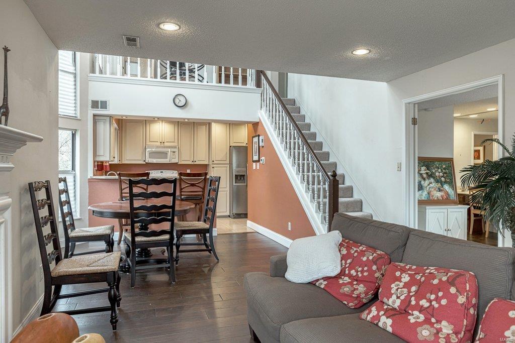 Briar Hill Farm II Condo - Residential