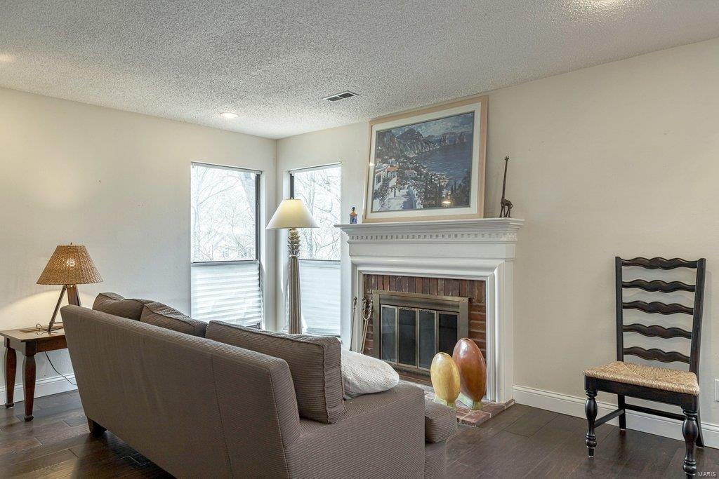 Briar Hill Farm II Condo - Residential