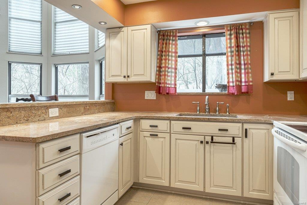Briar Hill Farm II Condo - Residential
