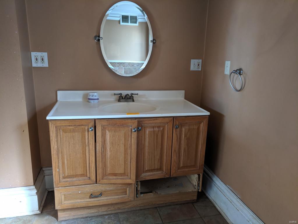 O T Of Villa Ridge - Residential