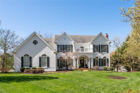 Photo of 127 White Bridge Meadows Ln, Creve Coeur, MO 63141 (MLS # 23007978)