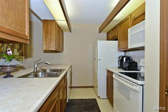 Village At Concord Condo - Residential