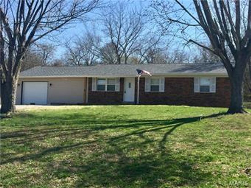 100% Financing available on this beautiful updated home. *** Main floor laundry***Master Suite w/3 closets***Open Floor Plan*** Large Fenced Back Yard***Beautifully Tiled Bathrooms***Brand New Roof***New Cabinets and Counter Tops***
Great location for family fun. Home has too many new features to list. Come check it out for yourself.