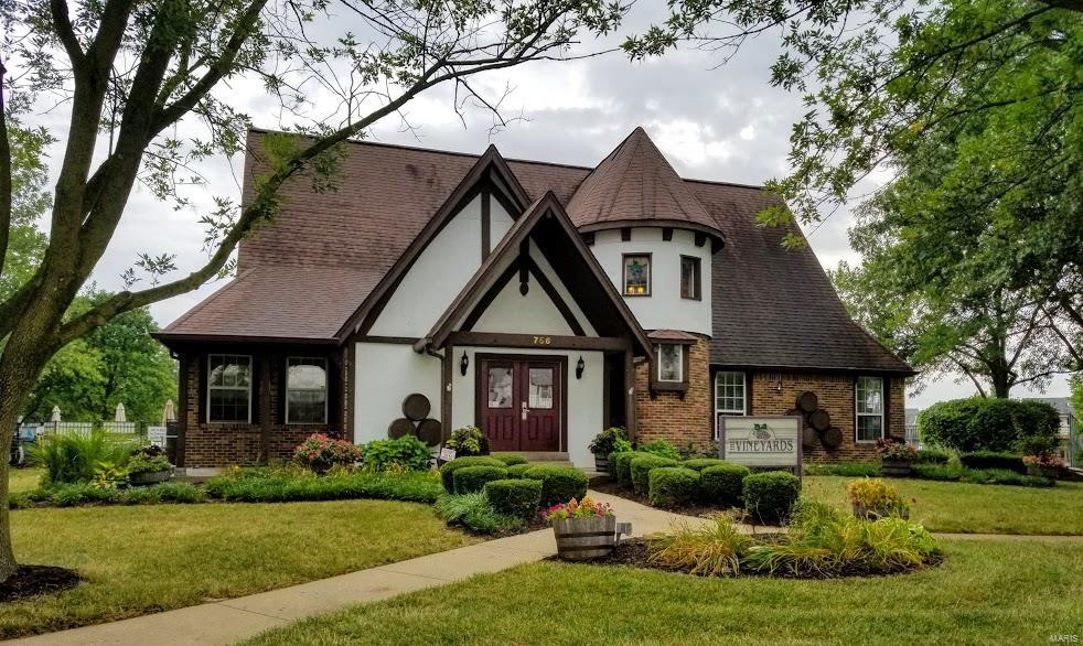 Vineyards #1 - Residential