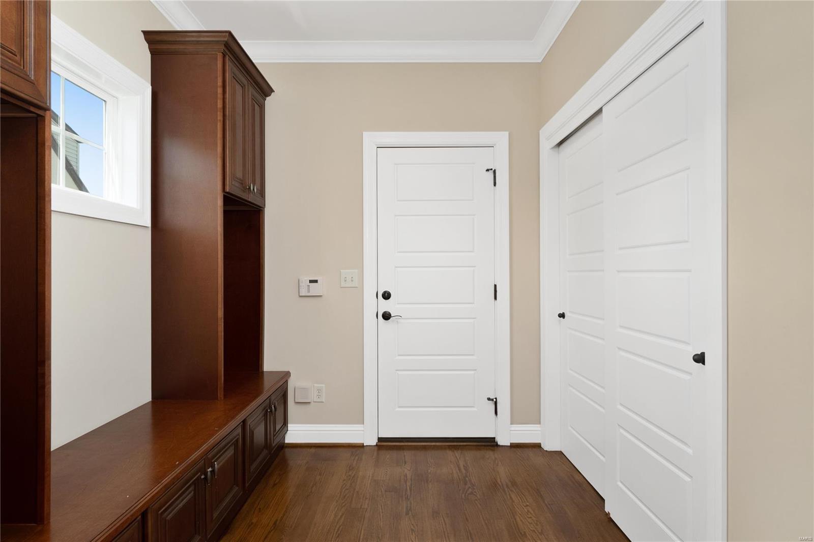 clayton road park - Residential