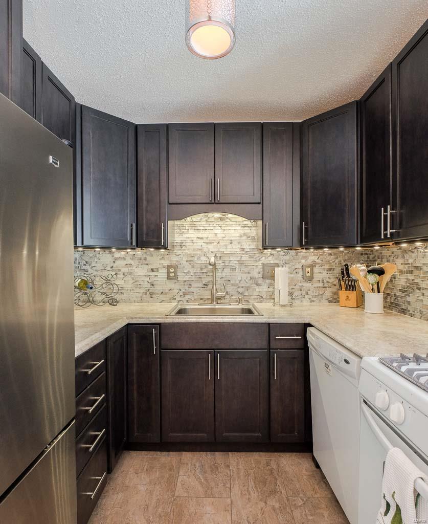 Hickory Sound Condo I Ph I - Residential