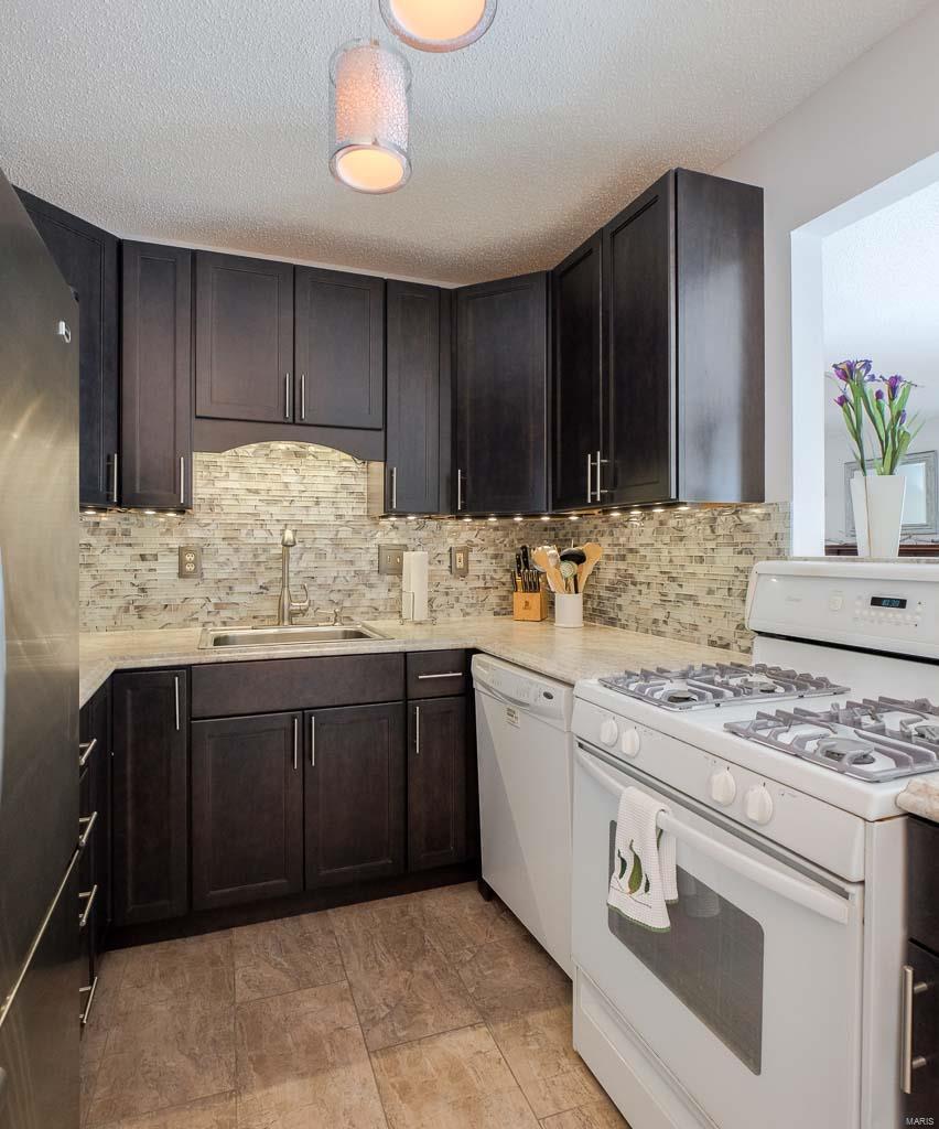 Hickory Sound Condo I Ph I - Residential