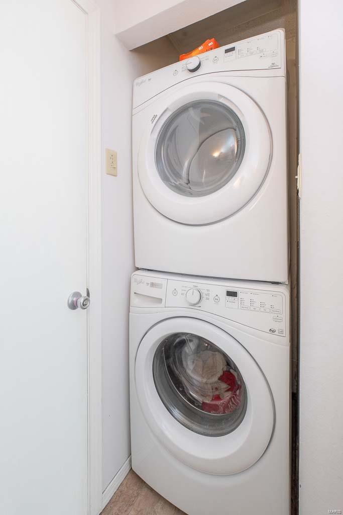 Hickory Sound Condo I Ph I - Residential