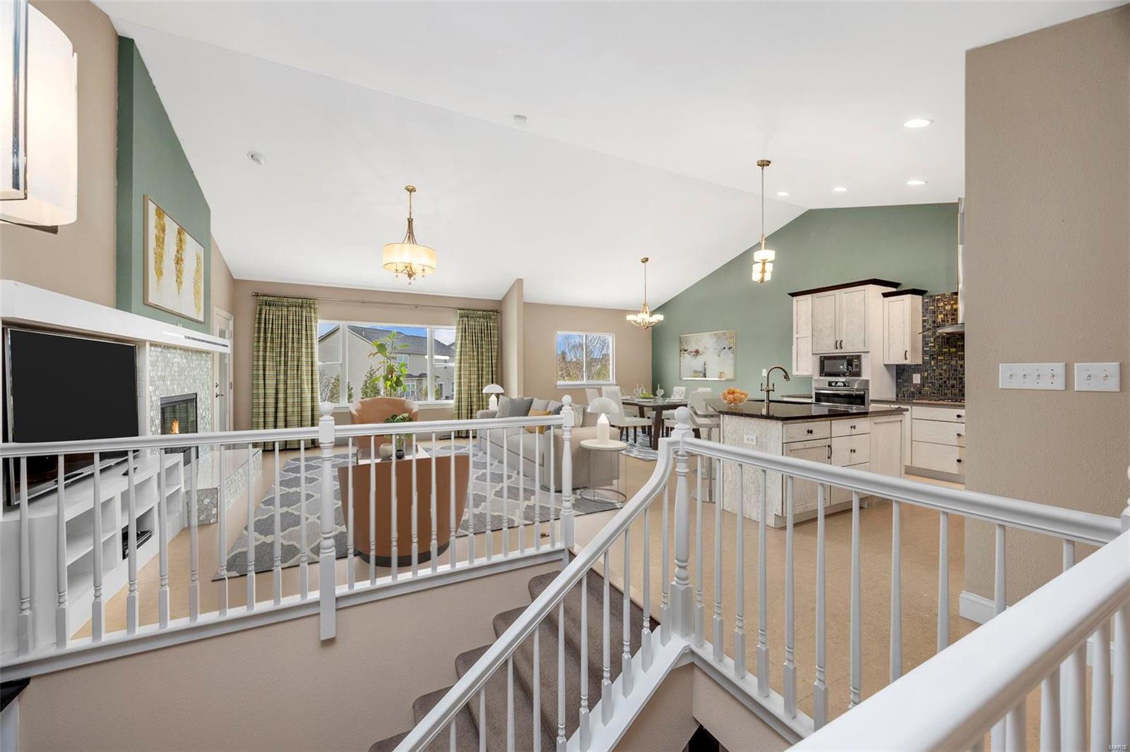 322 Pointe Loma Boulevard