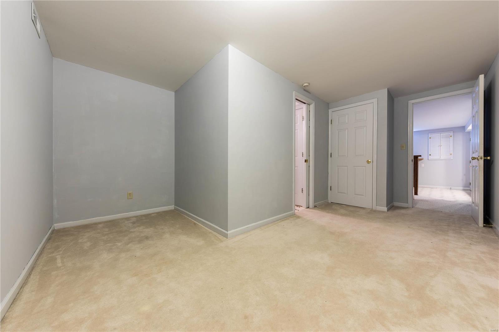 Wilshire Valley #1 - Residential