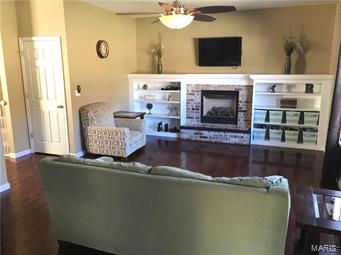 Mayfield Farms Estates - Residential