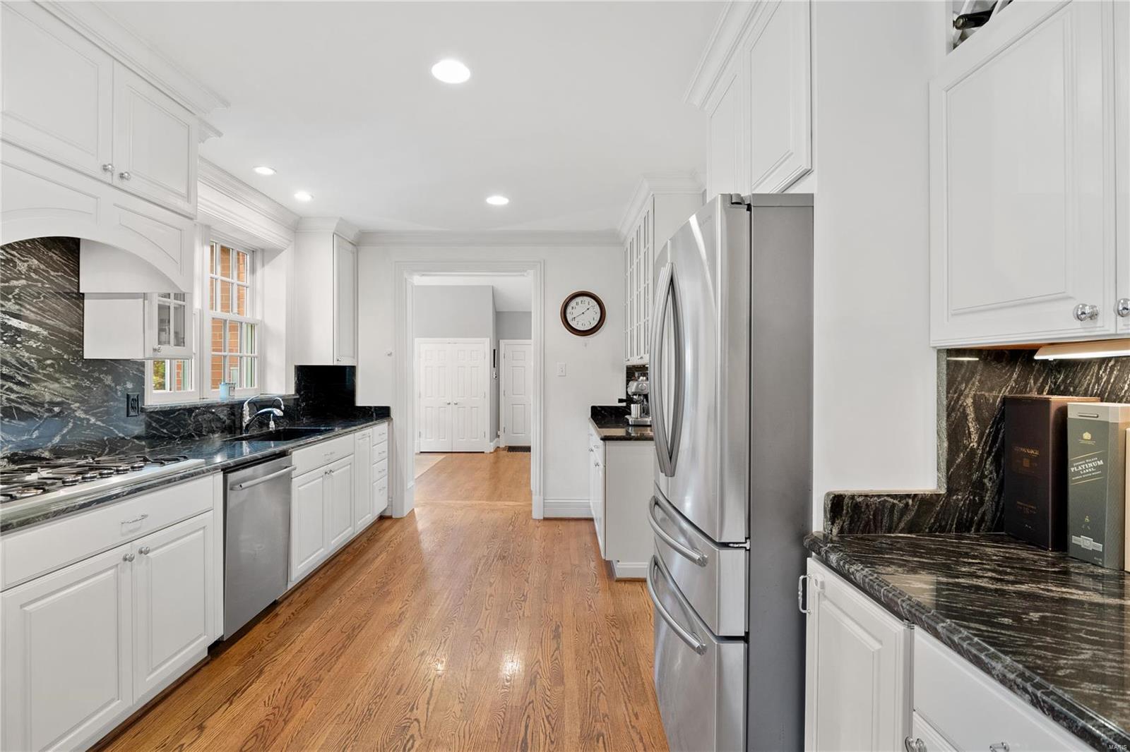 La Hacienda - Residential