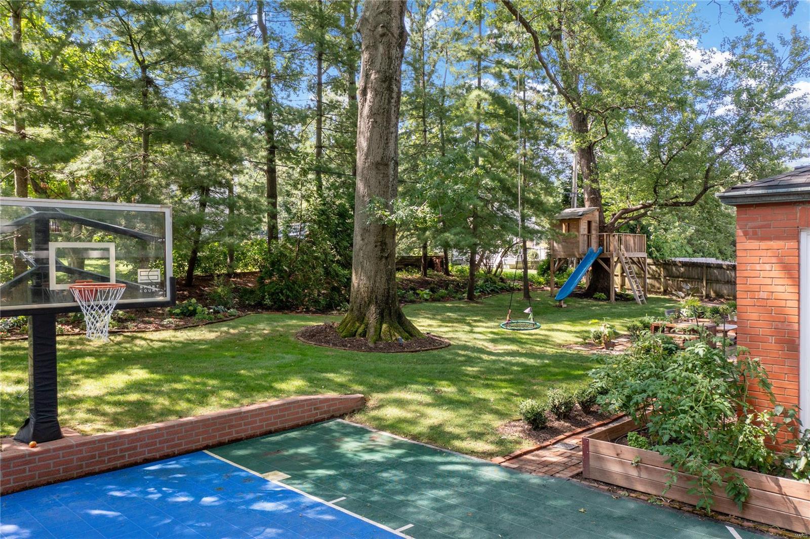 La Hacienda - Residential