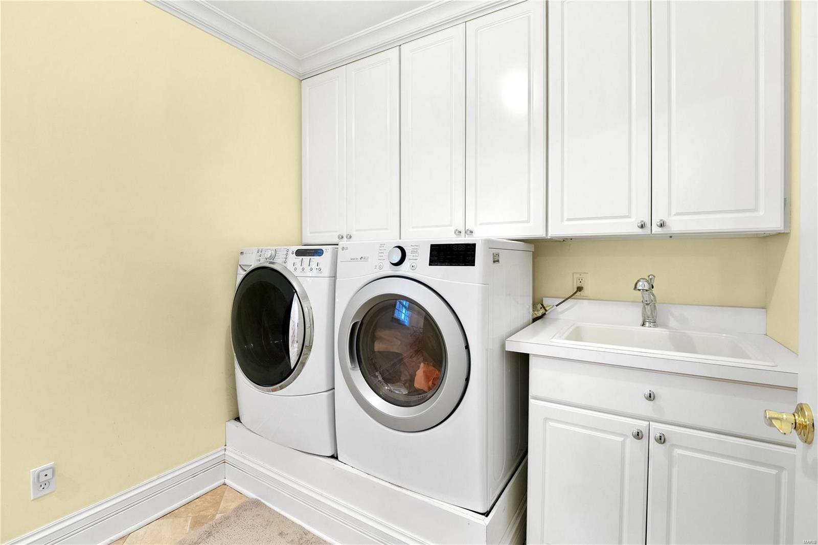 La Hacienda - Residential