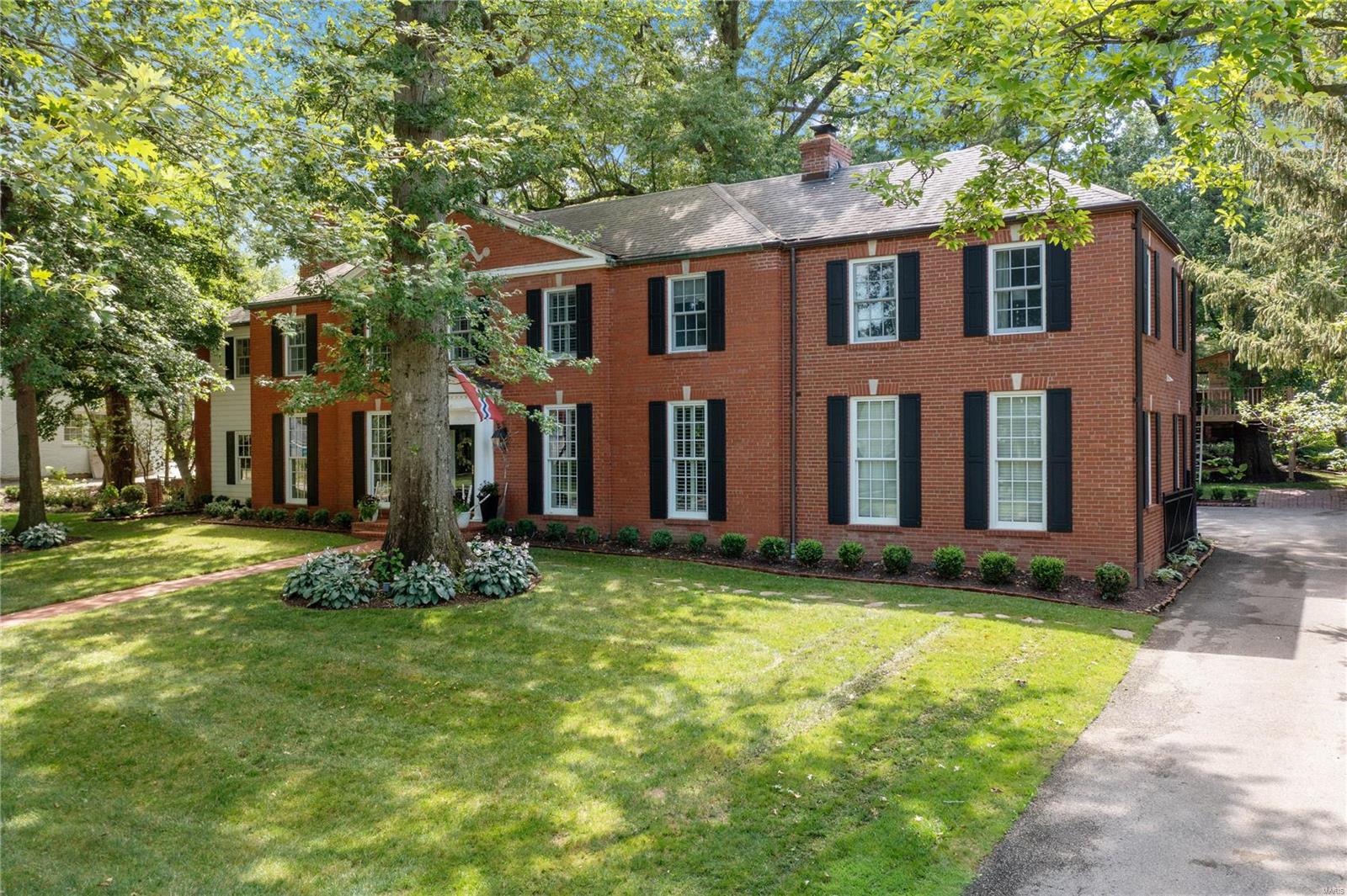 La Hacienda - Residential