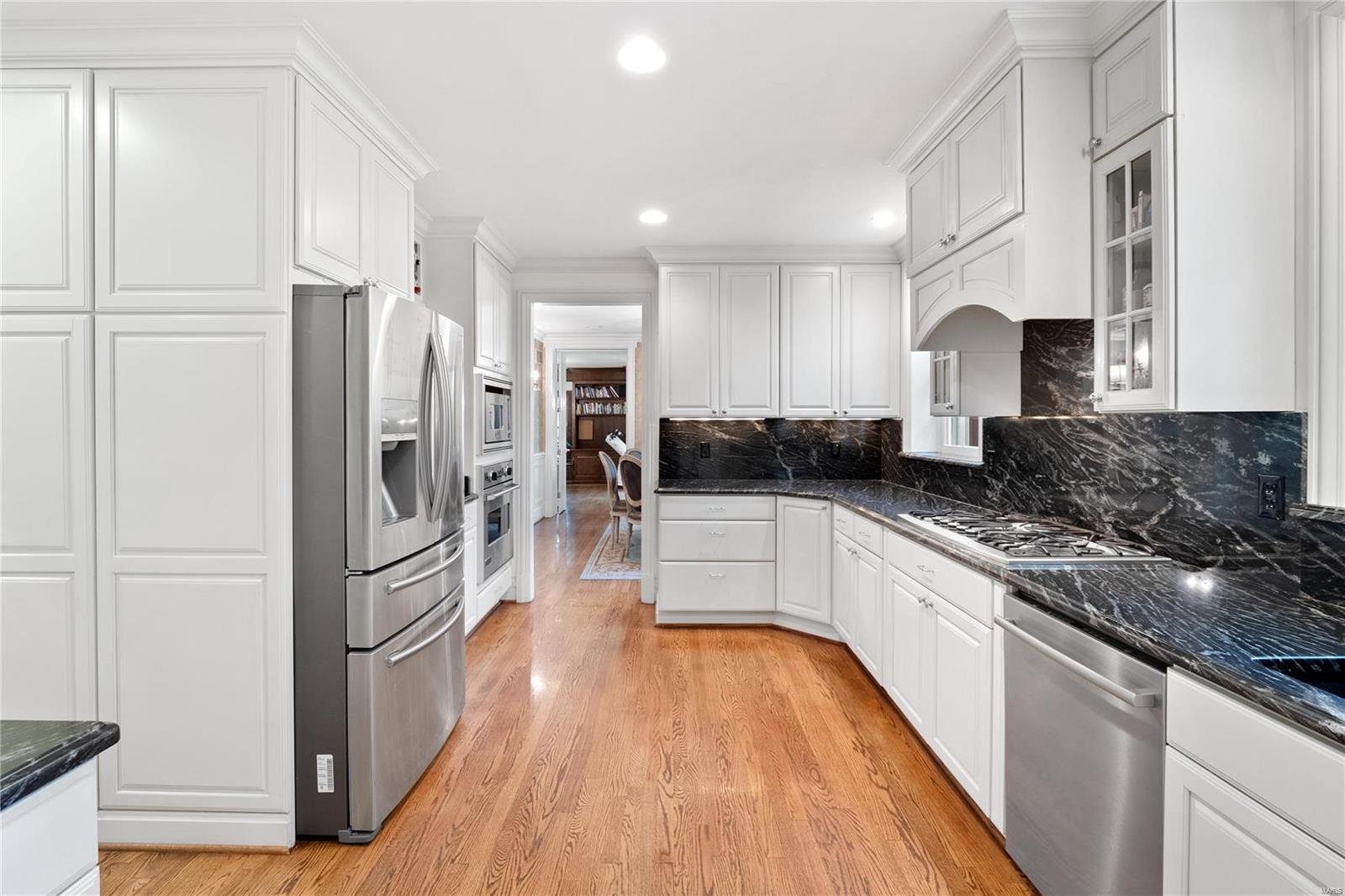 La Hacienda - Residential