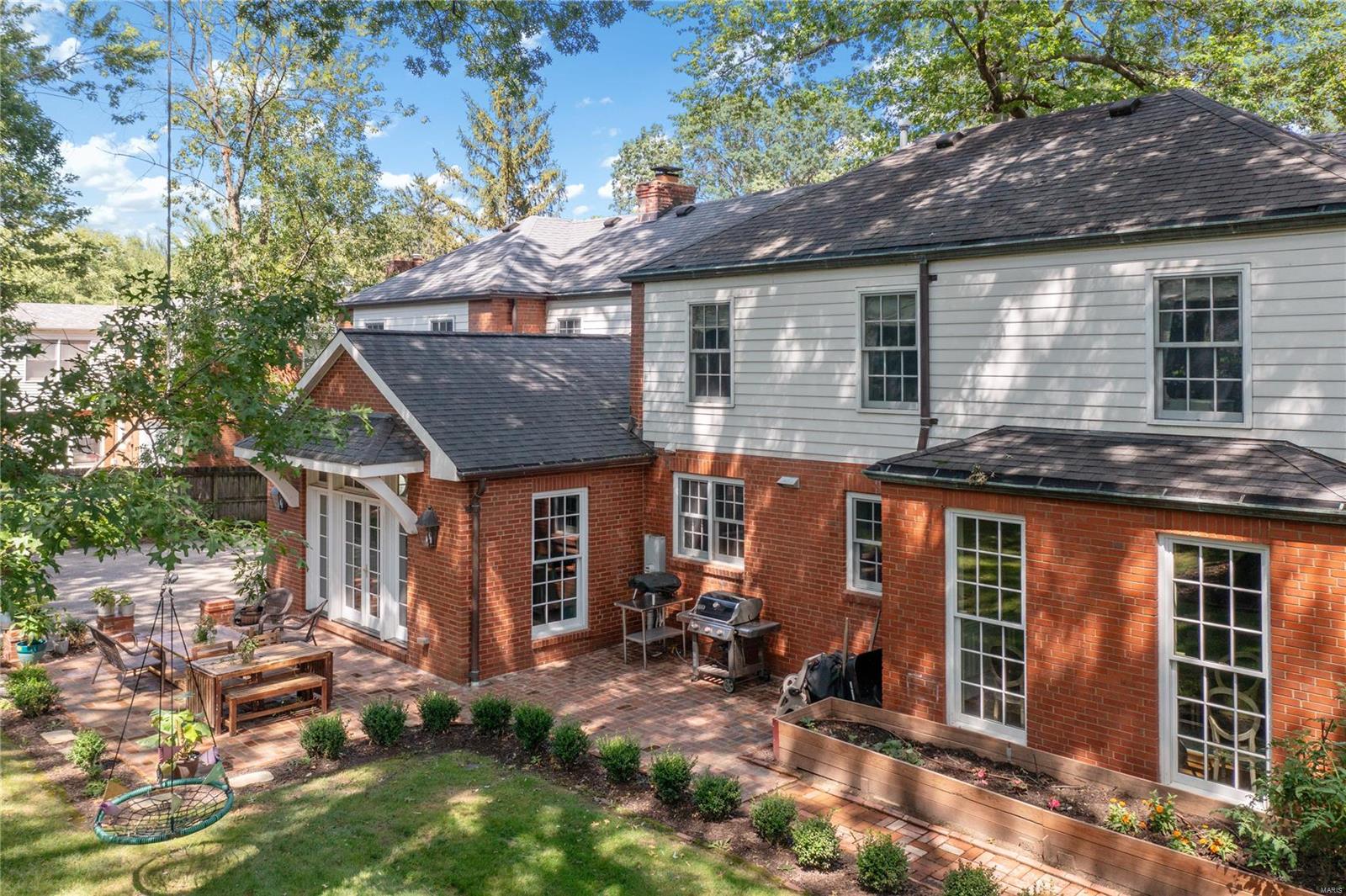 La Hacienda - Residential