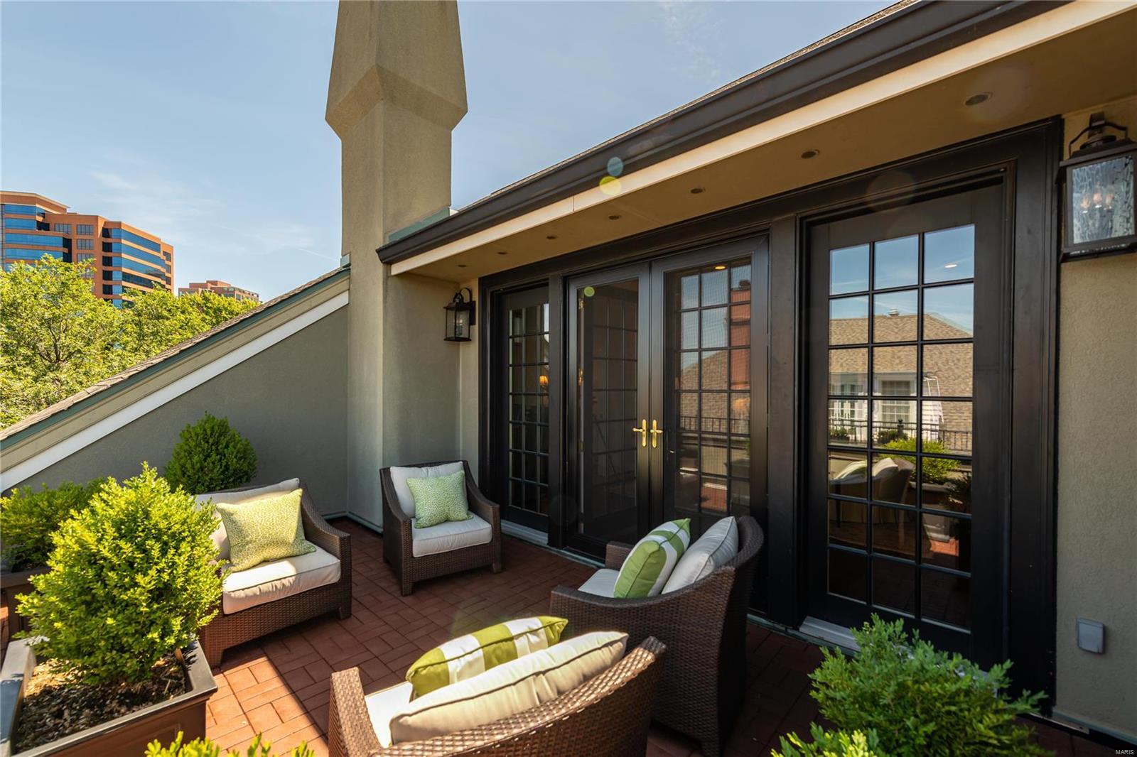 Shaw Place Condo - Residential