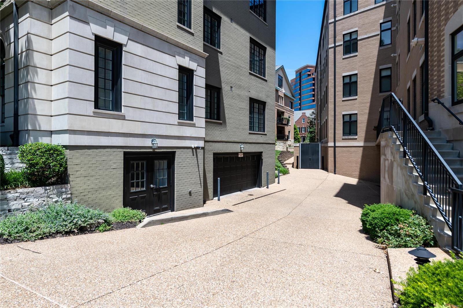 Shaw Place Condo - Residential