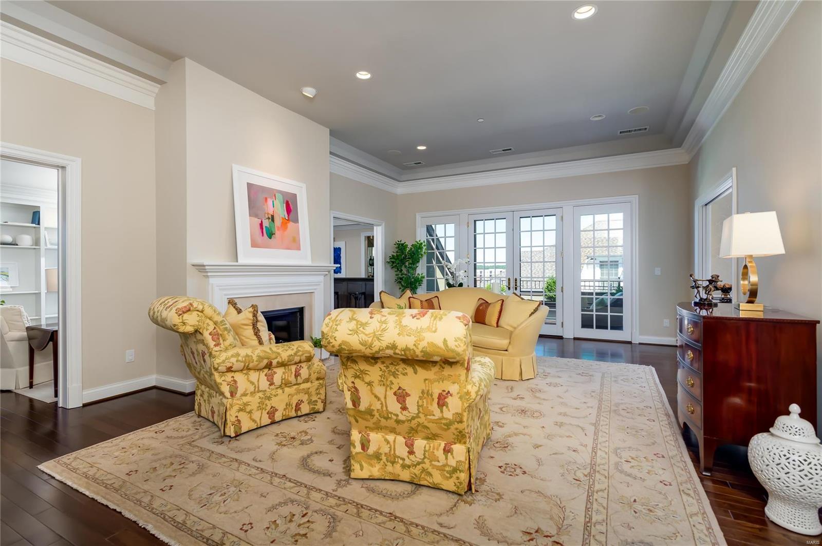 Shaw Place Condo - Residential