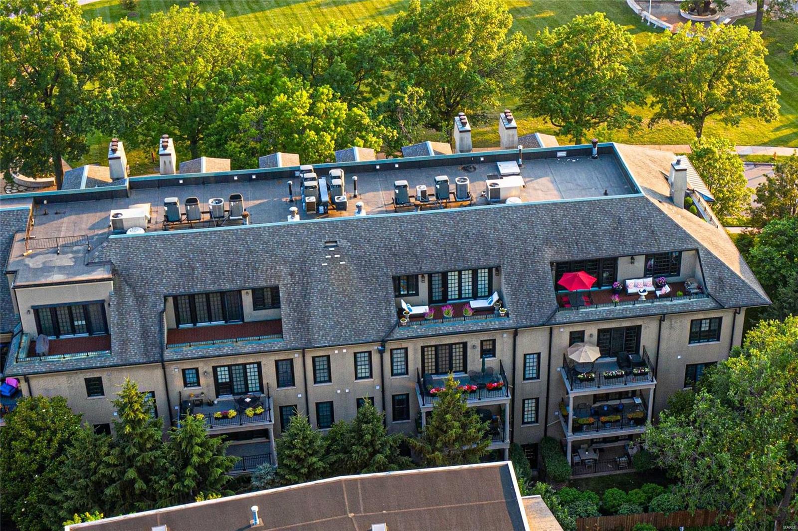 Shaw Place Condo - Residential