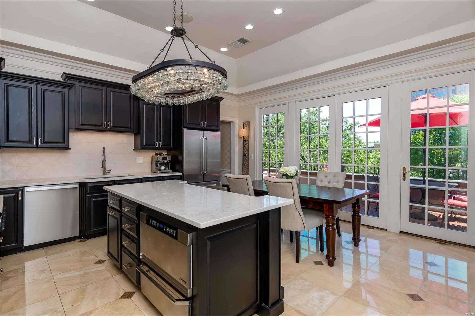 Shaw Place Condo - Residential