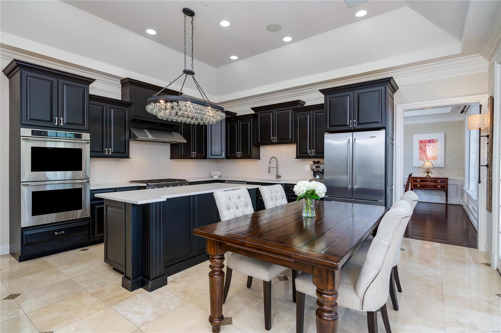 Shaw Place Condo - Residential