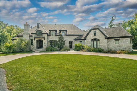 Photo of 17 Glenview Road, Ladue, MO 63124 (MLS # 23074062)