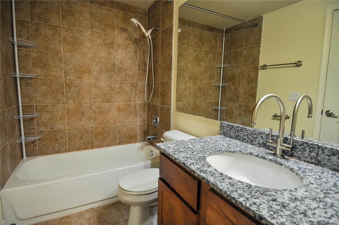 Pershing Ave Condo - Residential