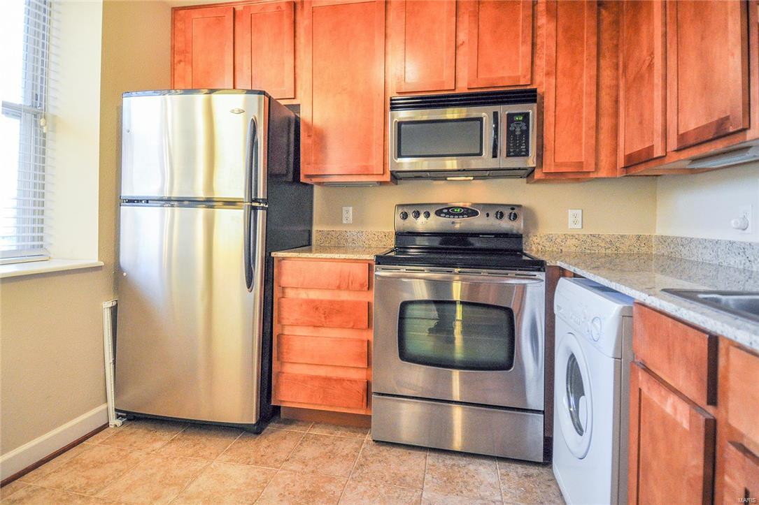 Pershing Ave Condo - Residential