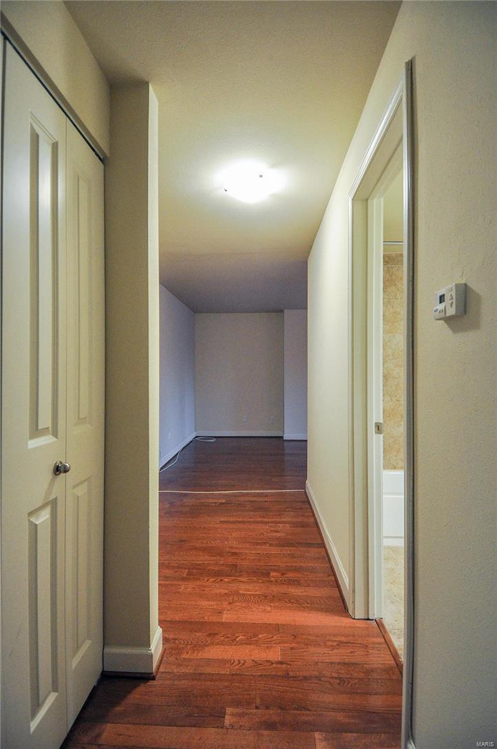 Pershing Ave Condo - Residential