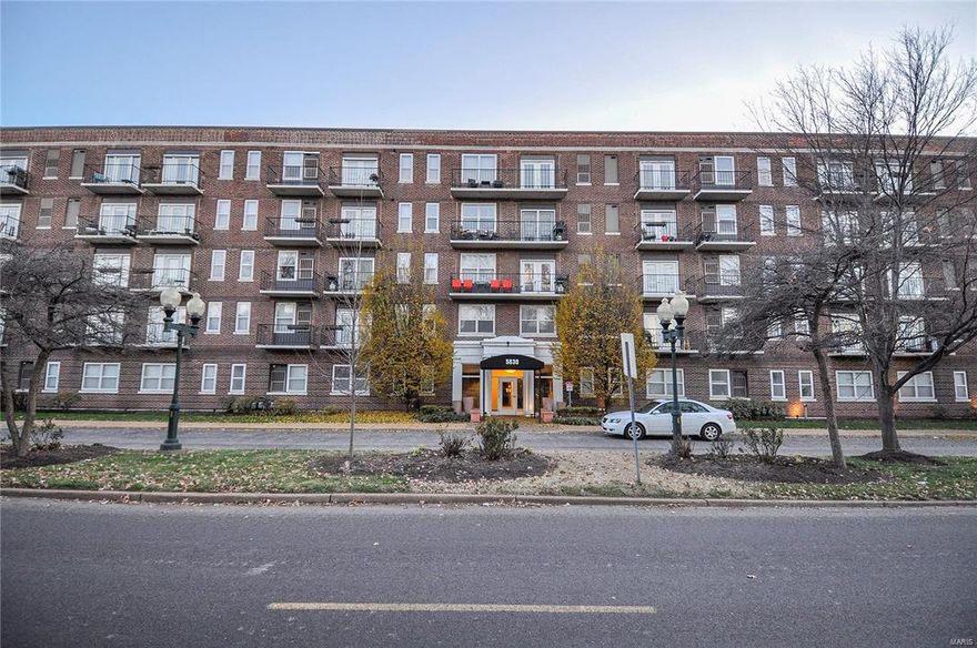 Est. 1917 - You will love the UPDATES in this beautiful Debaliviere Place 1 BR/1 ba condo! You are welcomed into an oversize FOYER which is open to the Living/Dining area boasting hardwood flooring! The Kitchen provides plenty of room for the burgeoning chef in you, and the perfect BREAKFAST BAR to serve those meals up to your friends! 42" maple cabinets, under cabinet lighting, GRANITE counters, stainless steel appliances, and ceramic tile flooring provide just the right ambiance. Check out the beautiful granite vanity top and CERAMIC wall and floor tile in the bathroom! This five story building is complete with elevators, SECURE front entrance, and assigned parking. Perfect for students and employees of Wash-U with the metro-link station JUST STEPS AWAY! And Forest Park, Hospitals, Clayton, U-City, CWE are so close too. Did I mention the new TROLLEY to the Loop will be steps away as well? Come see that you'll have everything you need for today's active lifestyle right here! Some Accessible Features SpecialListingConditions: Short Sale Location: City