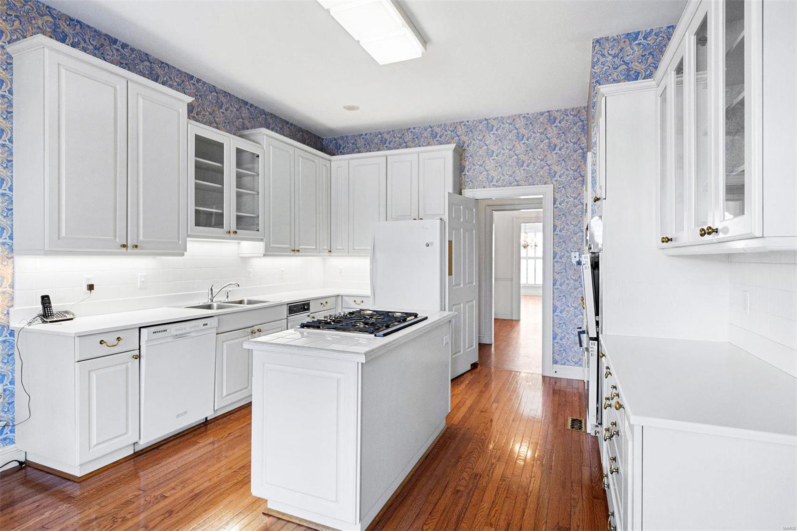 Commons Condo Ph 1 The - Residential