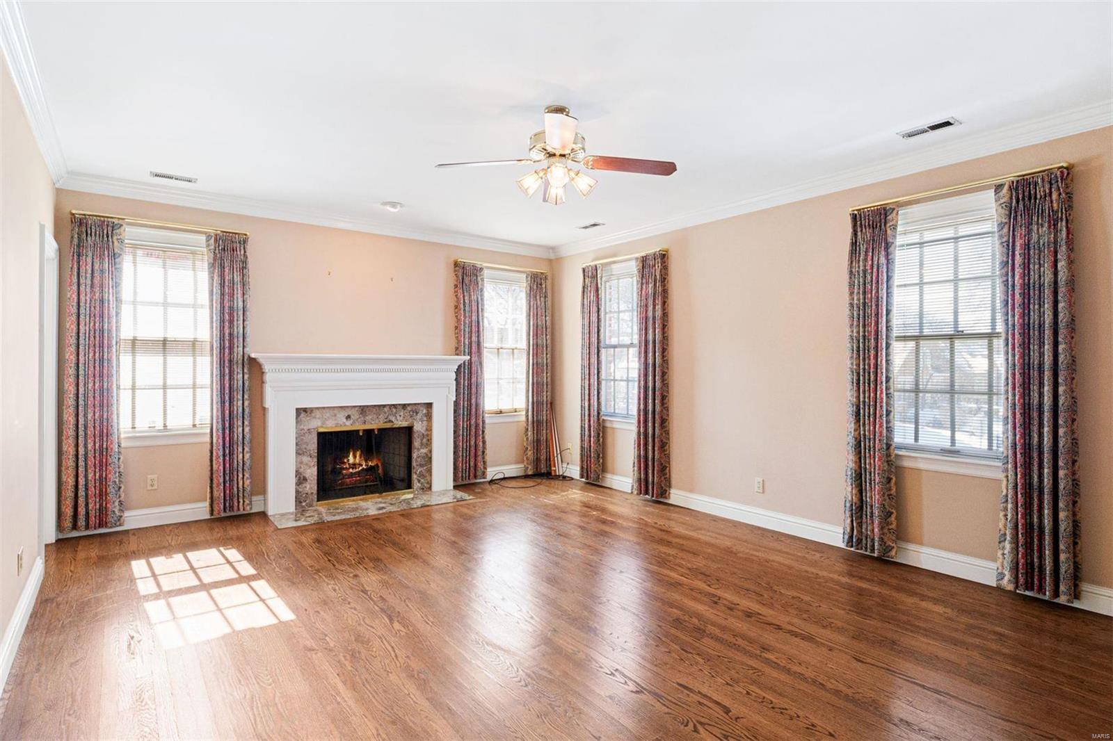 Commons Condo Ph 1 The - Residential