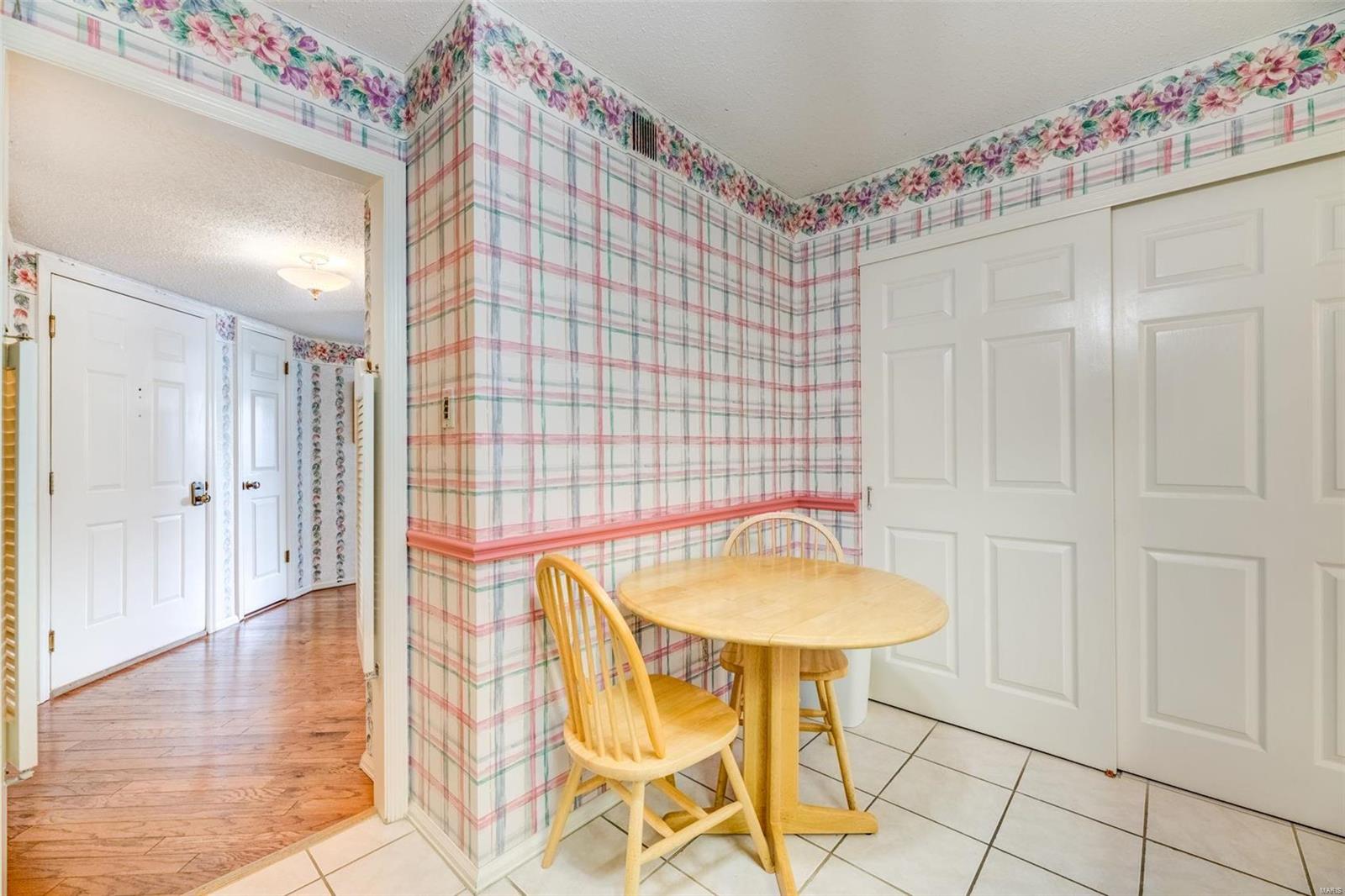 Parkway Gardens Village 1 Condo - Residential