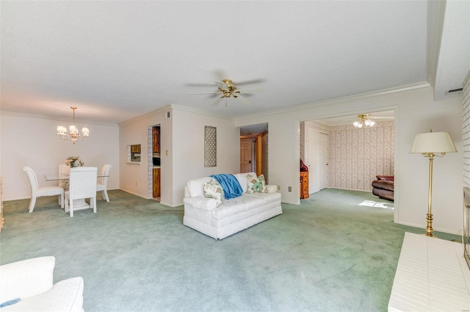 Parkway Gardens Village 1 Condo - Residential