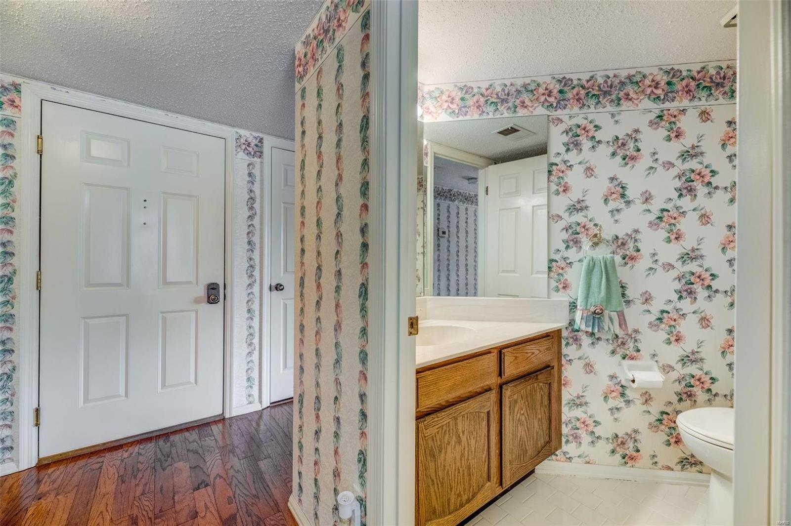 Parkway Gardens Village 1 Condo - Residential