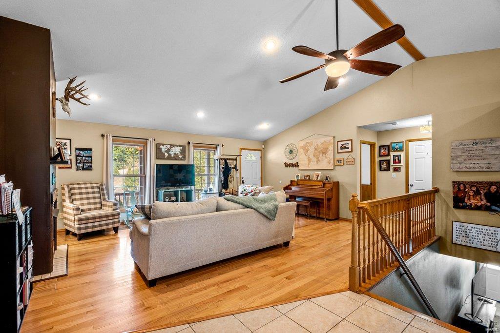 Ridge 03 - Residential