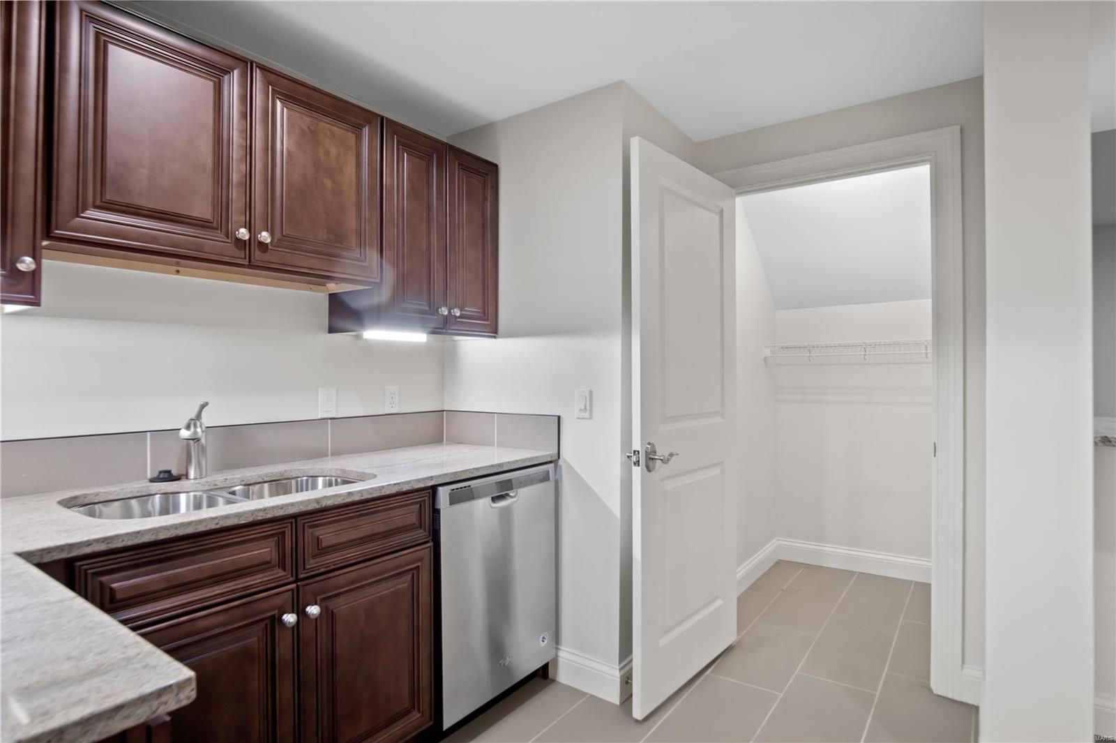 222 North Mason Road - Residential