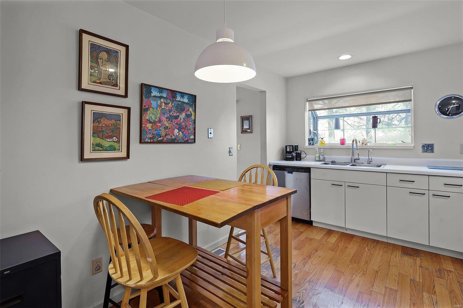 Kingsbury Square - Residential