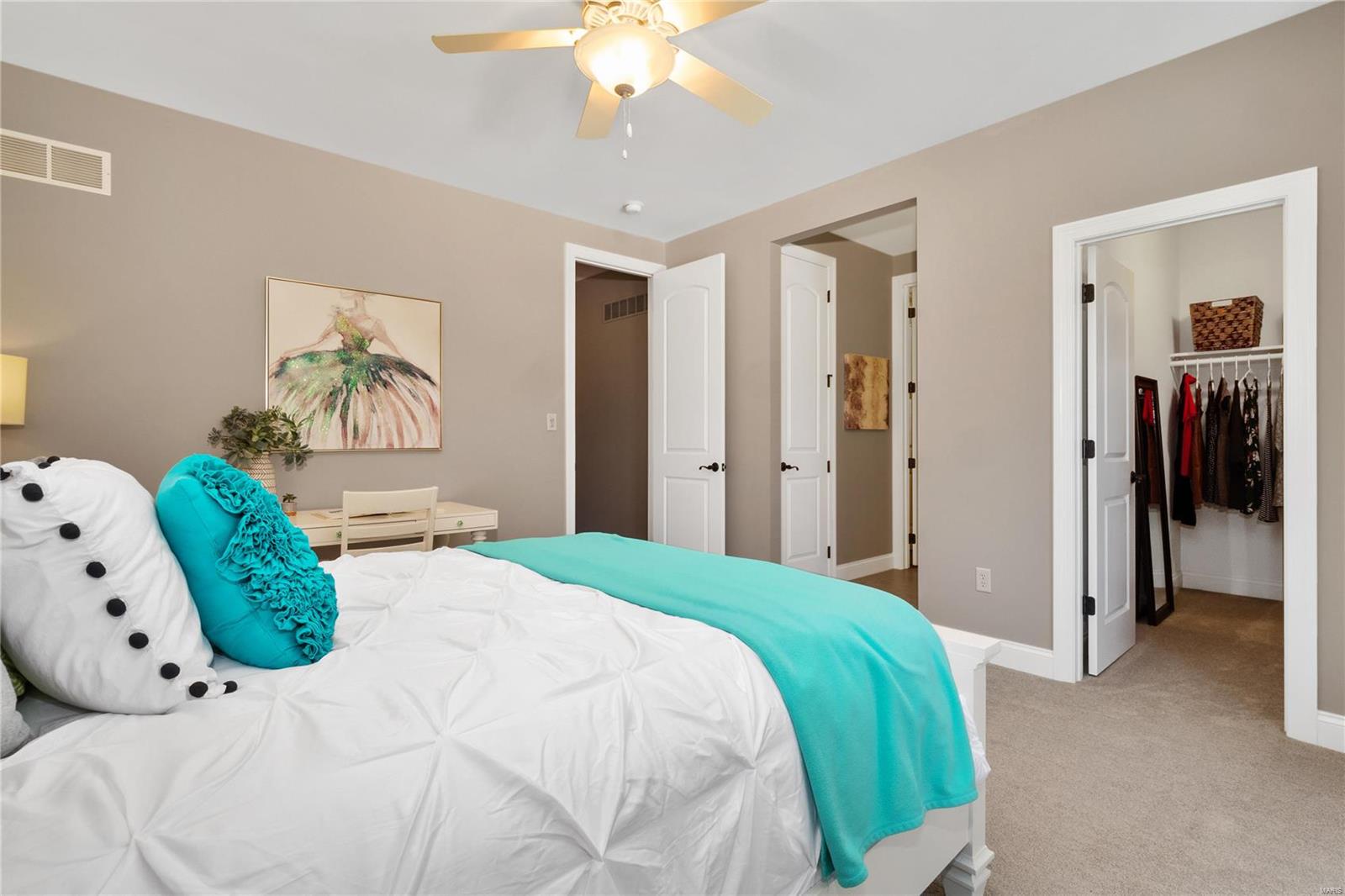 Fox Hill Farms - Residential