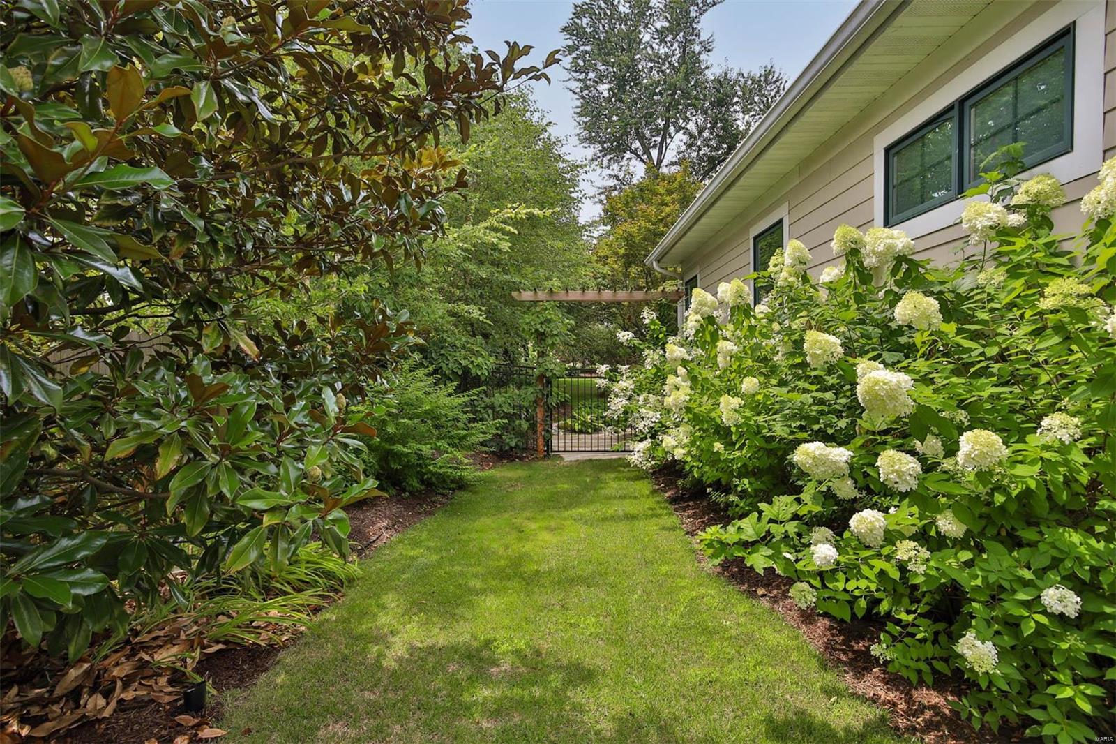 Oakland Terrace - Residential