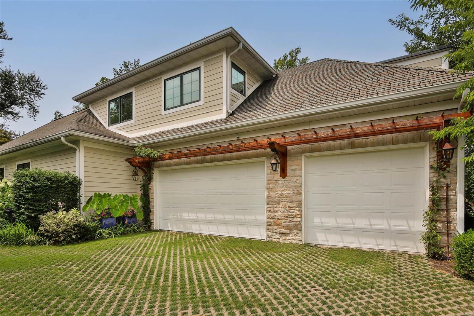 Oakland Terrace - Residential