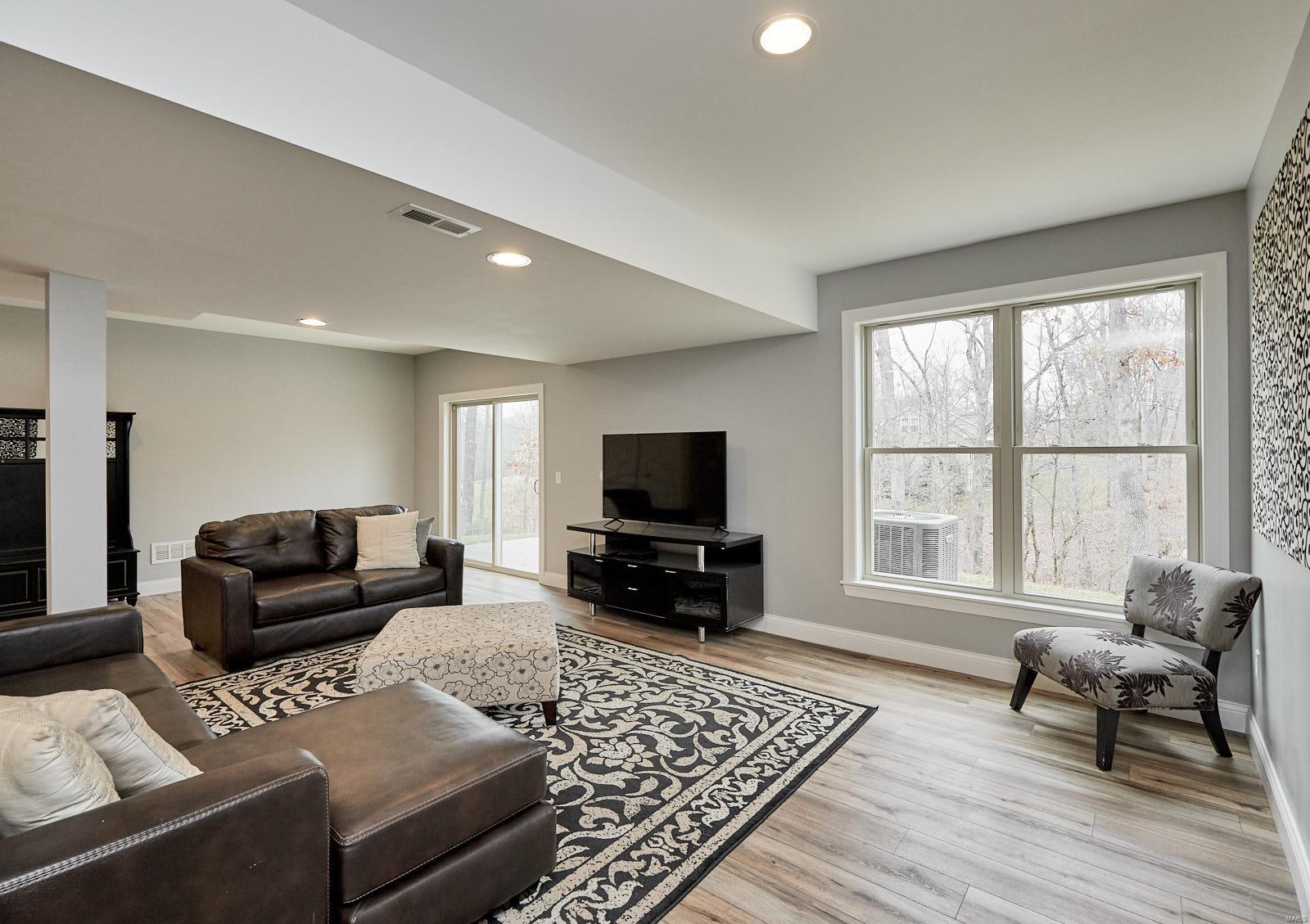 Manors At Kohlers Grove - Residential