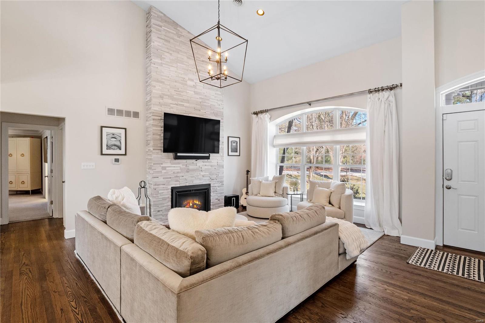 Ladue Edge Amd - Residential