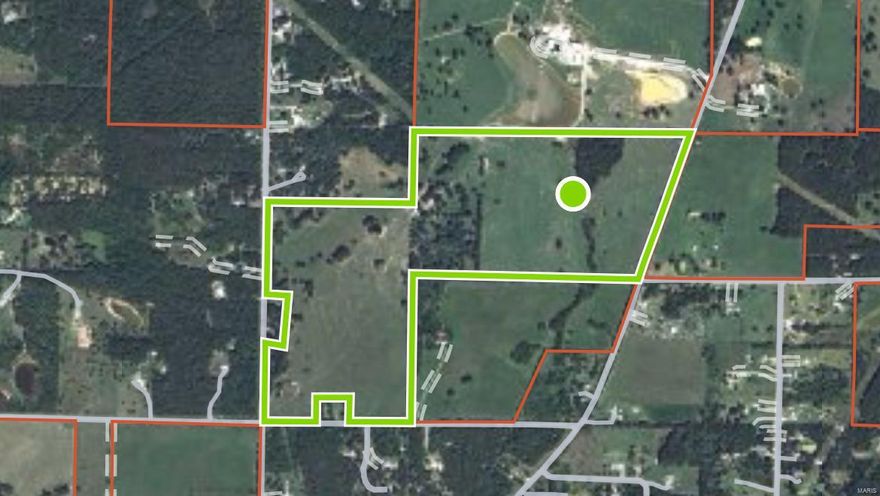 Rare opportunity to own 125.65 acres on blacktop within minutes of town in Lebanon School District. Properties like this do not come up often. This mostly open farm has several ponds, and gently rolling pasture with just enough timber to shade your livestock. Call today, this will not last long!