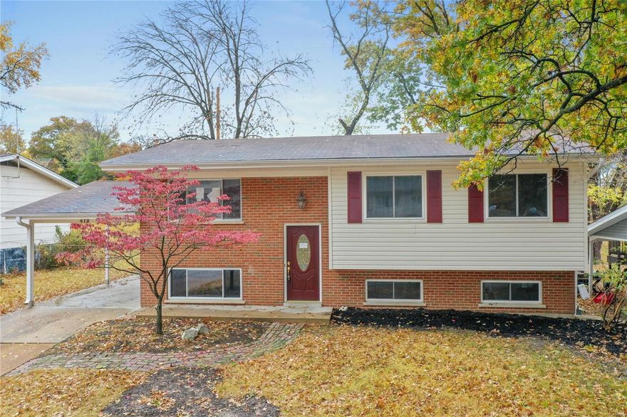 Must see, fully renovated split level with open floor plan.  Kitchen boast new cabinets, granite counter tops, stainless appliances and more.  Updated lighting throughout.  Three bedrooms and full bath on the main floor.   Additional sleeping area and living room area on the lower lever.  Both bathrooms have new vanities with granite counter tops.